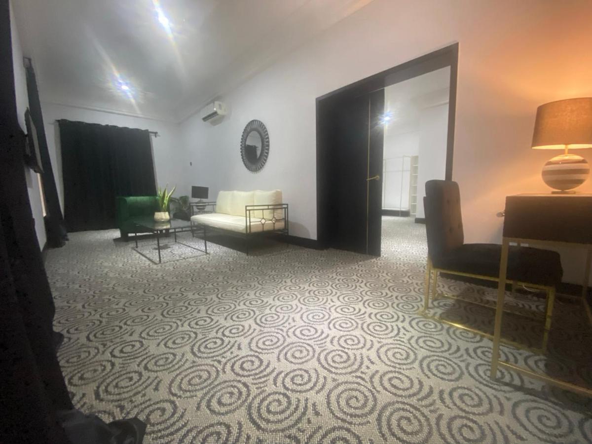 אנוגו Muse Boutique Hotel מראה חיצוני תמונה