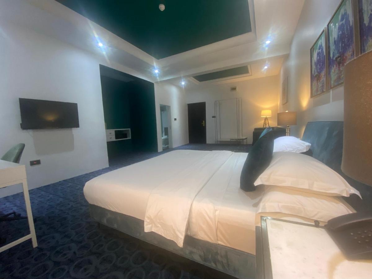 אנוגו Muse Boutique Hotel מראה חיצוני תמונה
