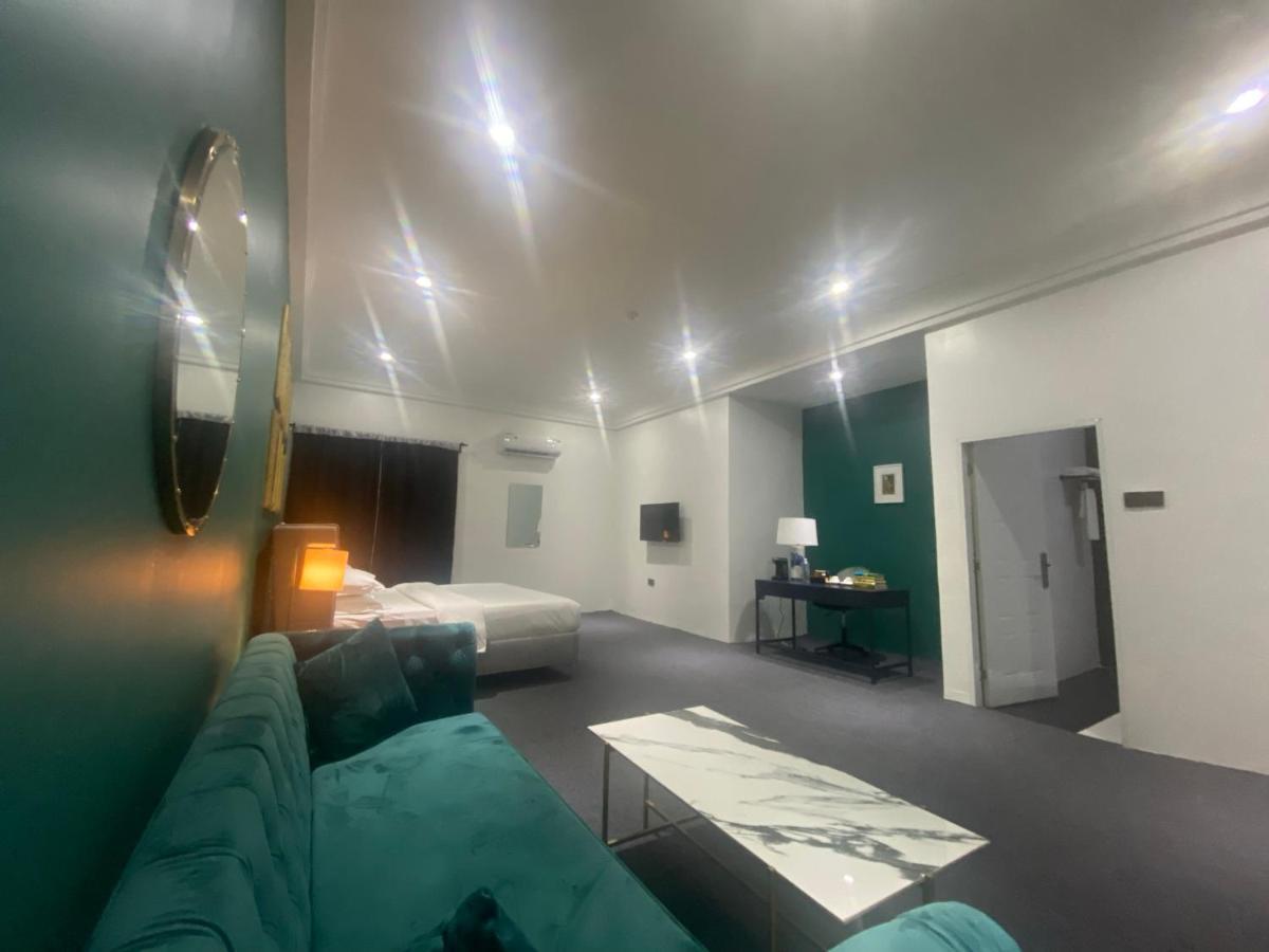אנוגו Muse Boutique Hotel מראה חיצוני תמונה